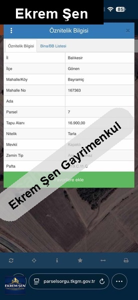 kapakli mevki̇i̇ köye ve yola yakin tarla