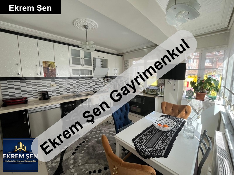 sahi̇bi̇nden okullar bölgesi̇nde, 3 balkonlu, masrafsiz geni̇ş 3+1
