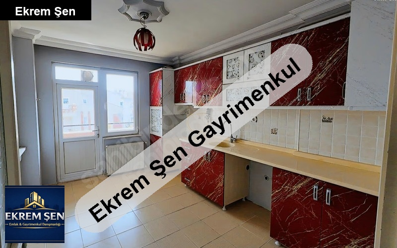 ev sahi̇bi̇nden ki̇ralik 3+1 ki̇ralik dai̇re adli̇ye okul yani