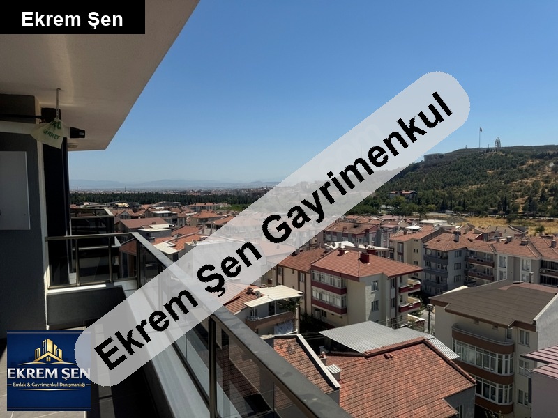 144 mt net 3+1 eşsi̇z manzara