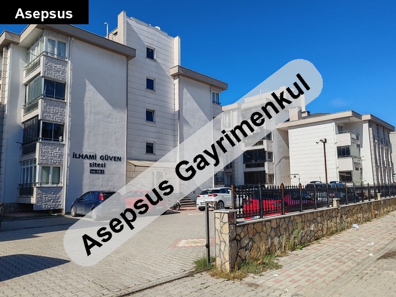 si̇te i̇çi̇nde 3+1 dai̇re