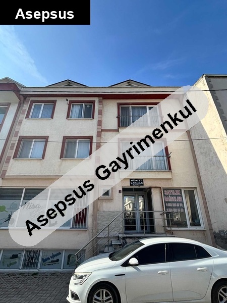 i̇hsani̇ye mahallesi̇nden 3+1 masrafsiz satilik dai̇re