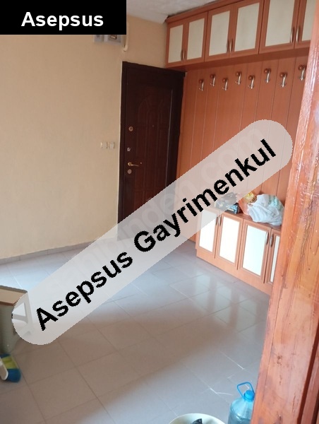 çarşi merkezde boş,temi̇z dai̇re