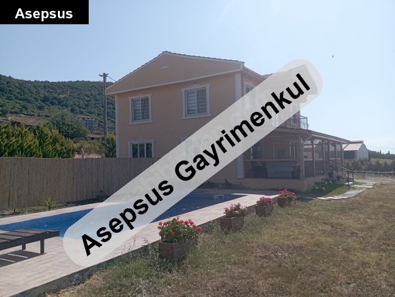 muhteşem deniz manzaralı çiftlik evi..