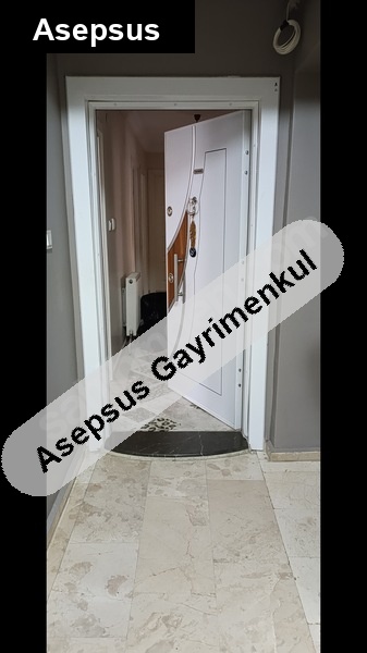 merkez de yeni̇ bi̇na 3+1 kapali mutfak düz dai̇re