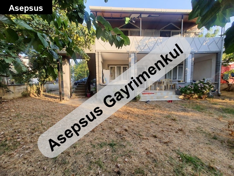 erdek doğanlar'da bahçeli i̇ki katlı yazlık