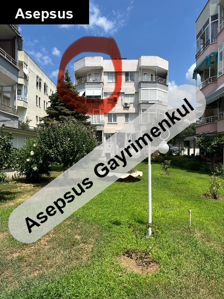 erdek uz si̇tesi̇nde sahi̇bi̇nden deni̇z ve dağ manzarali dai̇re