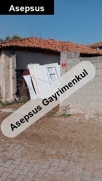 köy merkezinde taş ev süper mekan