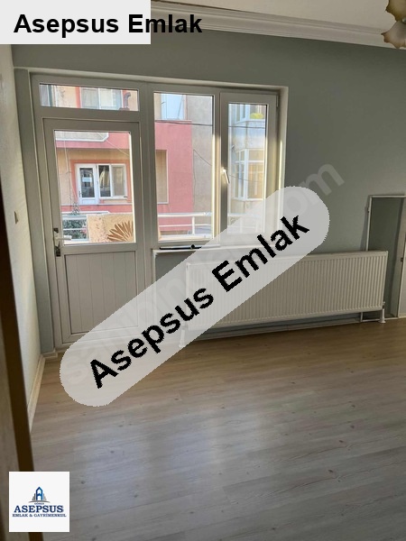 endüstri meslek lisesi arkasında kullanışlı daire