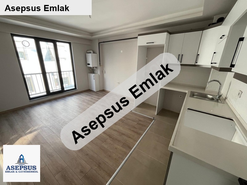 merkezde 2+1 sıfır kiralık daire kombi̇li̇