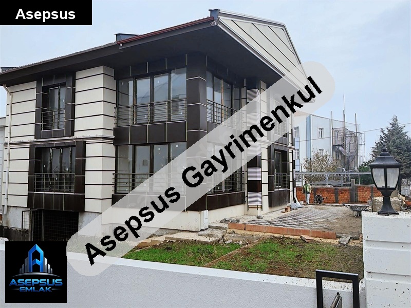 Asepsus Emlak'tan 6+1 i̇hsaniye mh. 'sinde satılık villa