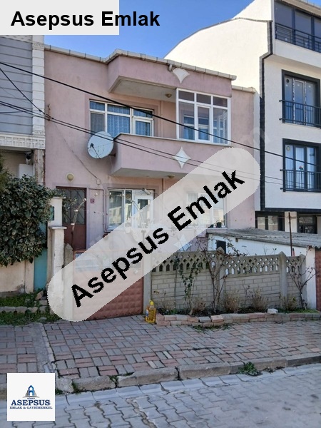 260 m² arsa i̇çi̇nde 2 katli ev