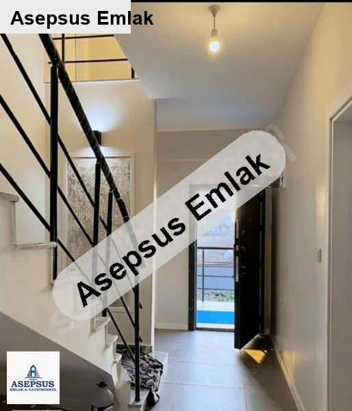 sahi̇bi̇nden satilik deni̇ze 100 metre vi̇lla