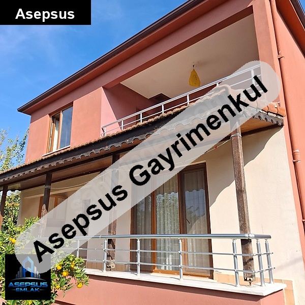 Asepsus Emlak'tan 4+1 yukarıyapıcı mh. 'sinde satılık müstakil ev