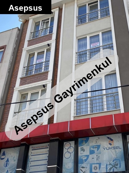 merkezde sahi̇bi̇nden 1+1 ki̇ralik dai̇re