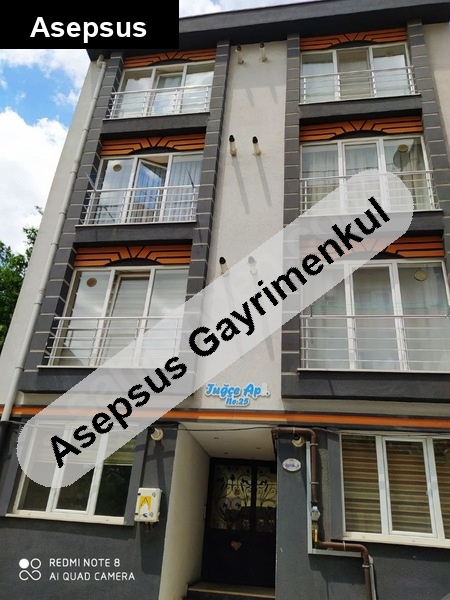 sahi̇bi̇nden memura ki̇ralik merkezde 1+1