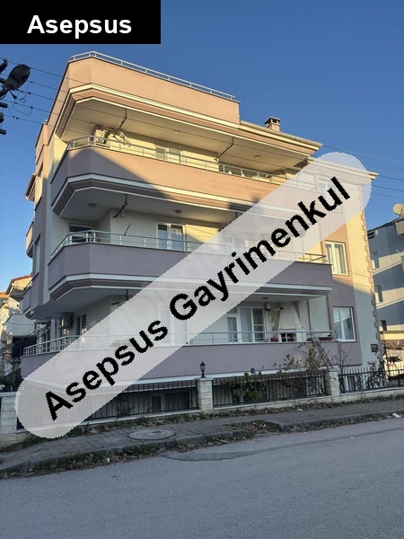 sahi̇bi̇nden ki̇ralik arakat