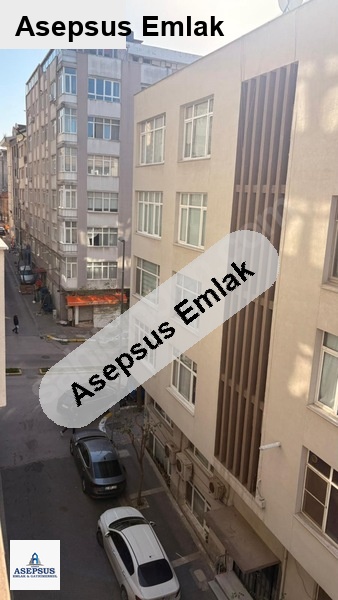 2+1 satilik dai̇re haci yusuf merkezde