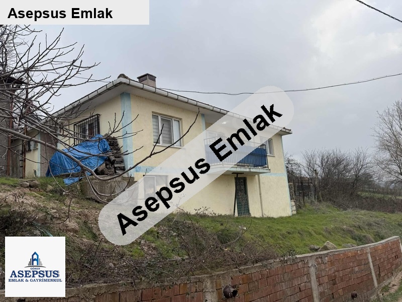 kaz dağlarinin eteği̇nde oksi̇jen deposu yeni̇ ev.