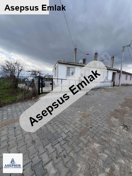 balıkesir gönen karalar çiftliği'nde köy evi