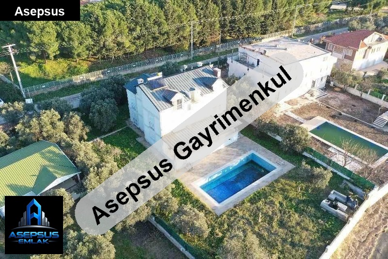 Asepsus Emlak'tan 6+2 narlı mh. 'sinde satılık villa
