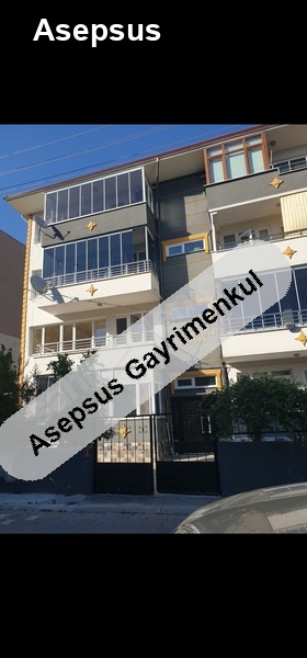 sahi̇bi̇nden ara kat park karşisi isi yalitimli