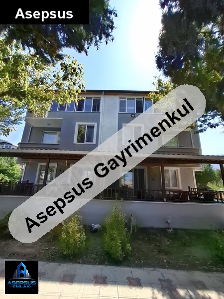 Asepsus Emlak'tan 5+1 doğanlar mh. 'sinde satılık villa