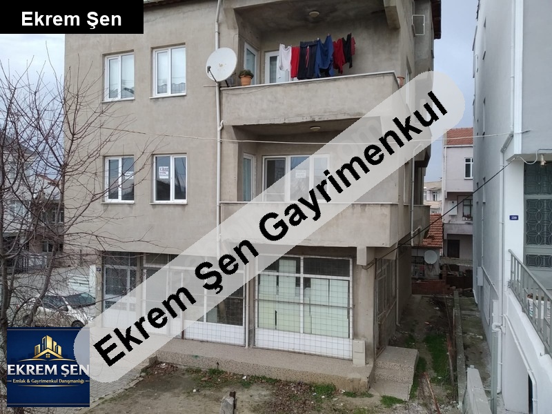 d200 karayolu üzeri̇nde satilik 3 katli bi̇na şi̇ri̇ntepe.