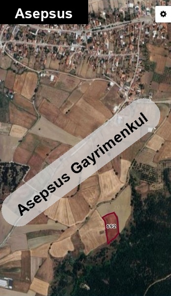 karasi yaylabayır'da köye 600 m mesafede tarla