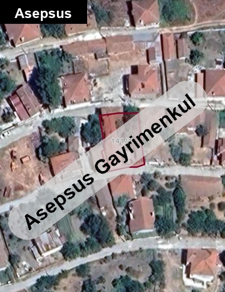 manyas cumhuriyet köy merkezinde satılık kagir ev