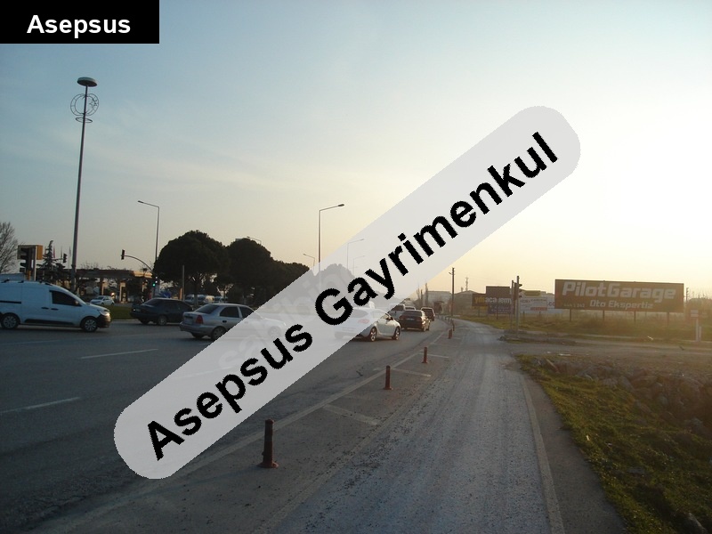 ana caddeye 50 metre konut + ti̇cari̇ i̇marli