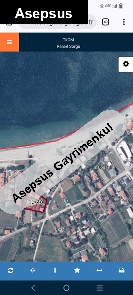 Balıkesir / Erdek / Doğanlar Mh. Denize 50 MT, 877 m² Arsa İçinde Ev